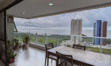 RESIDENCE GARDEN – ALTO PADRÃO NA PONTA DO FAROL 196m²  Andar alto