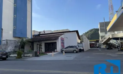 Aluguel de imóvel comercial no centro de caraguatatuba
