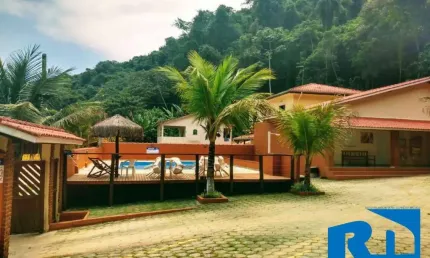 Chalés a Venda em Caraguatatuba dentro de Condomínio
