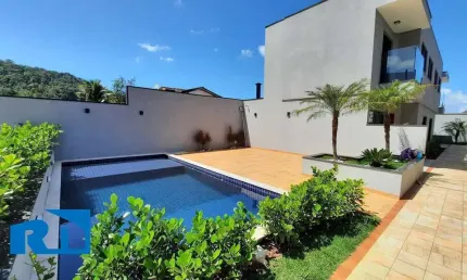 Sobrado novo com estilo moderno a venda em caraguatatuba