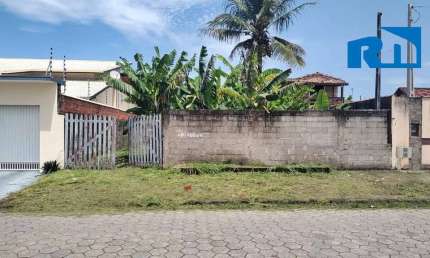 Terreno Plano e Murado à Venda no Pontal Santa Marina - Caraguatatuba