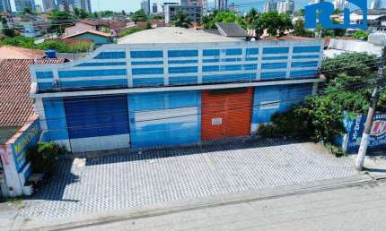 Barracão / Galpão / Depósito com 2 salas para alugar no Parque Balneário Poiares, Caraguatatuba , 700 m2 por R$ 13.000