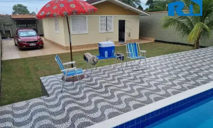 Casa Térrea com Piscina, Pertinho da Praia da Cocanha! - Caraguatatuba