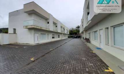 Casa em condomínio a venda no bairro Massaguaçu - Caraguatatuba/SP