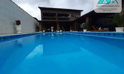 Sobrado à venda no bairro Jardim Primavera - Caraguatatuba/SP
