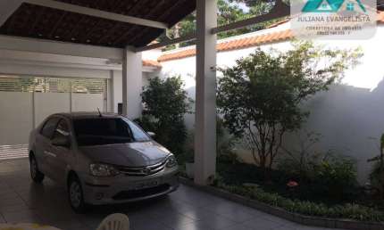 Casa térrea a venda no bairro Martim de Sá - Caraguatatuba/SP