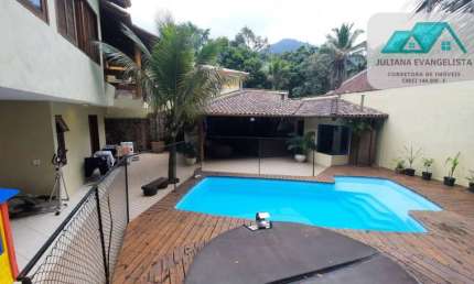Casa alto padrão à venda no Park Imperial - Caraguatatuba/SP
