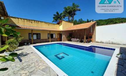 Linda casa para locação e venda no Alto do Jetuba - Caraguatatuba-SP