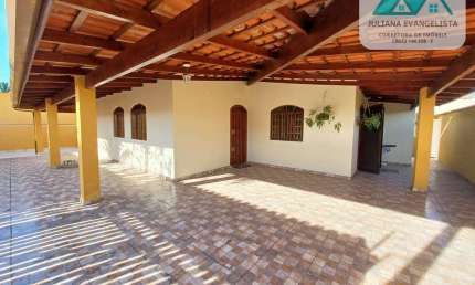 Casa térrea para locação ou venda no bairro  Aruan - Caraguatatuba/SP