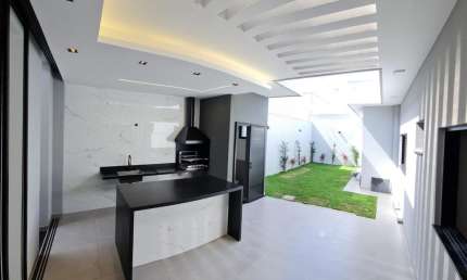 Casa com 3 quartos à venda no Alto Umuarama, Uberlândia 