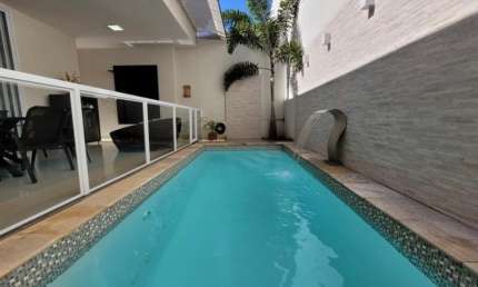 EXCELENTE CASA EM UMA REGIÃO PRIVILEGIADA NO BAIRRO ALTO UMUARAMA