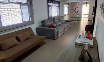 Casa com 3 quartos à venda no Martins, Uberlândia 