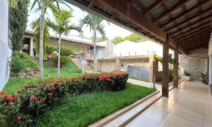 Maravilhosa casa com um espaço gourmet completo no Bairro Cidade Jardim
