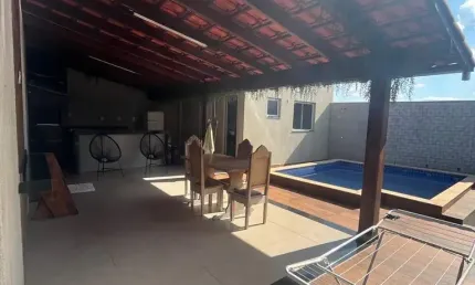 Casa com 3 quartos à venda no Chácaras Tubalina e Quartel, Uberlândia 