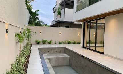 Casa em condomínio fechado com 4 quartos à venda no Jardim Sul, Uberlândia 