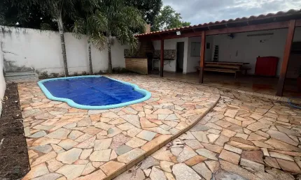 Casa com 3 quartos à venda no Dona Zulmira, Uberlândia 