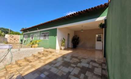 Casa com 3 quartos à venda na Cidade Jardim, Uberlândia 