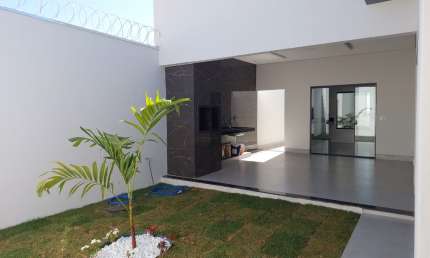 Casa com 3 quartos à venda em Laranjeiras, Uberlândia 