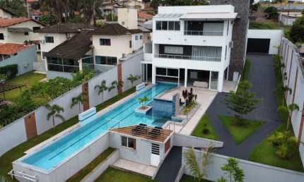 Casa com 3 quartos à venda na Cidade Jardim, Uberlândia 