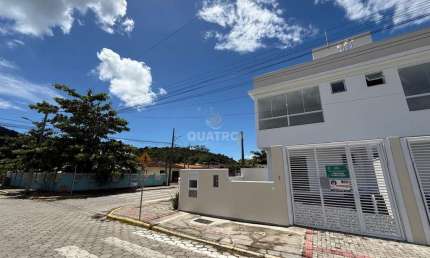 SOBRADOS A VENDA NA PRAIA DE ZIMBROS - BOMBINHAS - SC