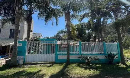 Casa com 3 quartos à venda na Rua Marisco, 25, Praia da Tainha, Bombinhas