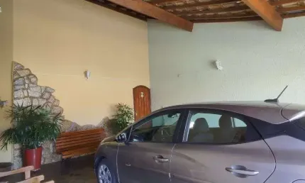 Casa com 3 quartos à venda na Rua Manoel de Oliveira Ordonho, 109, Jardim Acapulco, São Carlos, 230 m2 por R$ 800.000