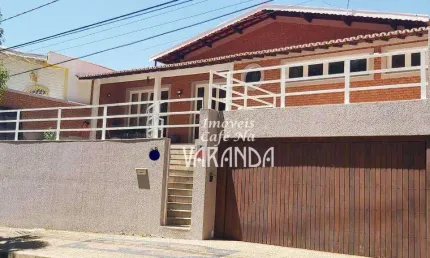 Casa com 3 dormitórios à venda, 198 m² por R$ 800.000,00 - Jardim Celani - Valinhos/SP