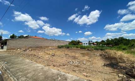 Terreno à venda no Estância Lago Azul (Ártemis), Piracicaba 