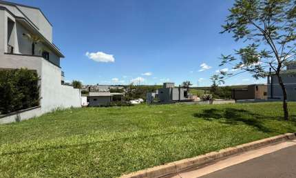 COND. VILLA BELA VISTA - BAIRRO: SANTA ROSA - RESERVA JEQUITIBÁ