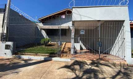 Casa com 3 quartos para alugar no Jaraguá, Piracicaba 