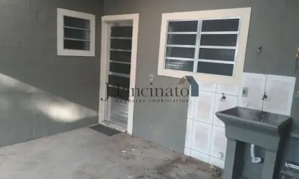 CASA COM 02 QUARTOS PARA ALUGAR NO BAIRRO DO CAXAMBU - JUNDIAÍ /SP