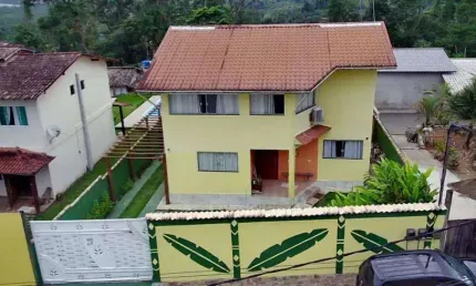 Casa comercial com 4 salas à venda na Rua José Milton de Oliveira, 572, Baía de Paraty, Paraty