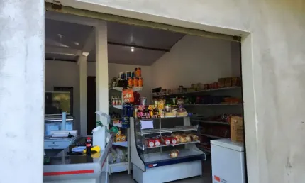 Mercearia e padaria a Venda Com Porteira Fechada Paraty RJ.