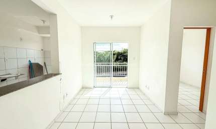 Apartamento 2 Quartos (1 Suíte) – Condomínio Itamaracá 2 – R$ 1.700 (c/ condomínio)
