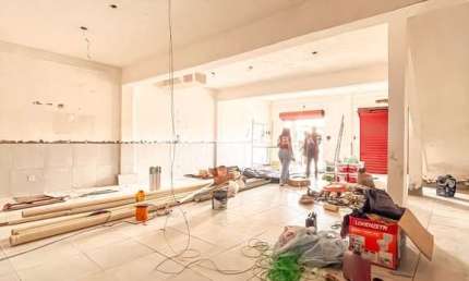 Sala Comercial com 104M² para locação no parque vitoria