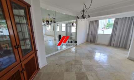 Apartamento com 4 quartos para alugar na Rua Padre Roma, 272, Centro, Florianópolis