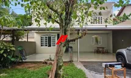 Casa com 2 quartos para alugar na Rua Quilombo, 283, Itacorubi, Florianópolis