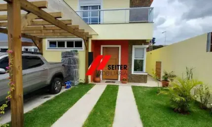 Casa de 4 dormitórios à venda no bairro Rio Vermelho em Florianópolis