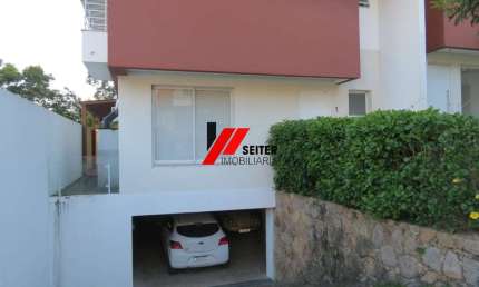 Casa com 3 quartos a venda no bairro Sambaqui em Florianópolis