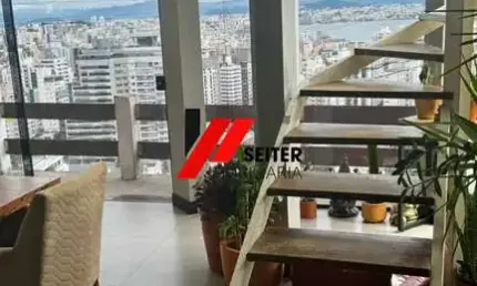 Casa a venda de 2 dormitórios no centro de florianópolis