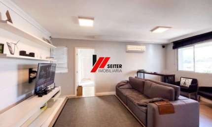 Apartamento à venda no Itacorubi Florianópolis com 97 m2 de área construída