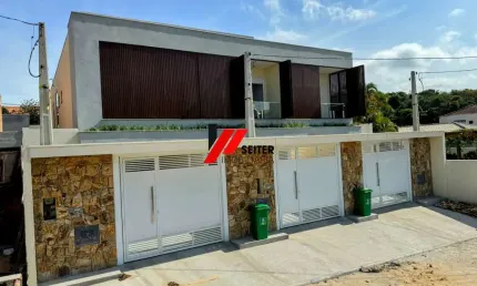 Casa Duplex de 2 quartos a venda nos Ingleses possui 133m2