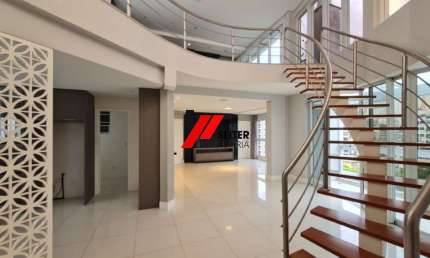 Cobertura 4 dormitórios 426m2 na Av. Trompowsky Centro Florianopolis