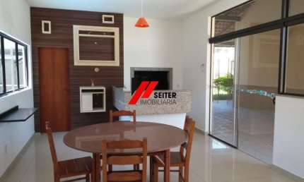 Casa com 4 dormitórios sendo 2 suíte à venda no bairro Pantanal
