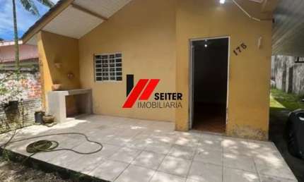 Terreno com duas casas à venda no Bairro Trindade em Florianópolis