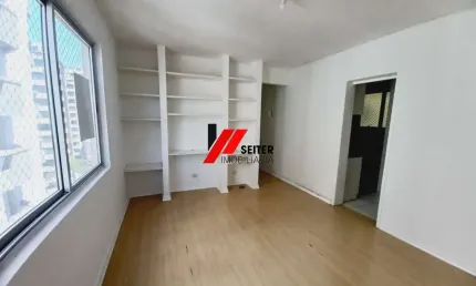 Apartamento de 2 Dormitórios a venda na Avenida Rio Branco - Centro de Florianópolis