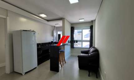 Apartamento mobiliado 1 suíte com garagem  Trindade/Florianópolis
