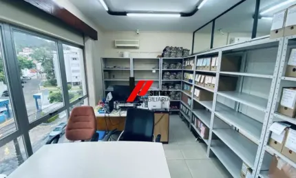 Conjunto de salas comerciais com 2 vagas à venda na trindade, florianópolis, excelente localização e estrutura executiva