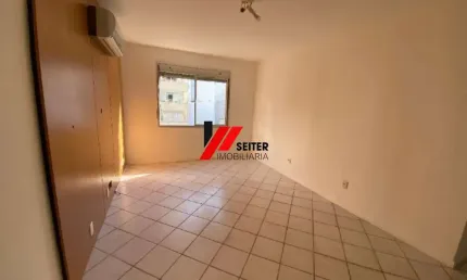 Apartamento 2 dormitórios com ar-condicionado no Residencial Campos Eliseos