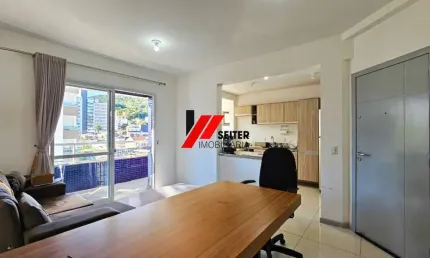 Apartamento  à venda no itacorubi com 77m² incluindo sacada com churrasqueira e 2 quartos sendo 1 suite